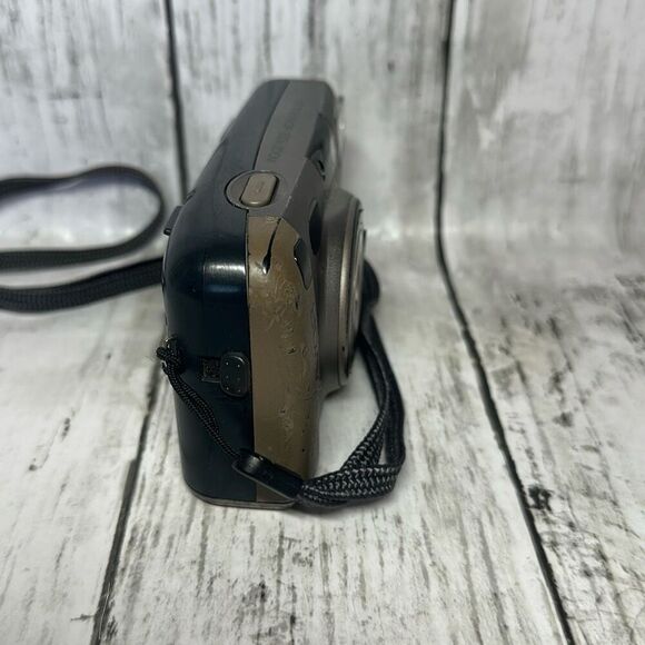 FujiFilm Endeavor 300ix Zoom APS Point and Shoot Film Camera - Picture 7 of 12